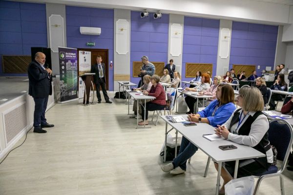 В Москве прошла образовательная программа для учителей физики и астрономии базовых школ РАН 1-2.jpg (jpg, 54 Kб)