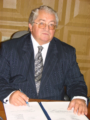 академик Самуйленко Анатолий Яковлевич (jpg, 137 Kб)